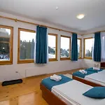 Olimpik House אכסניה