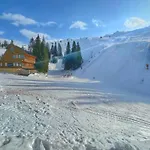 Olimpik House Lodge *