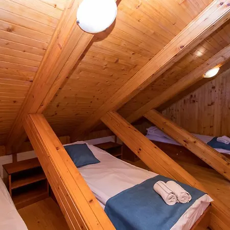Olimpik House Lodge